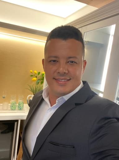 Marcelo Pereira - Business