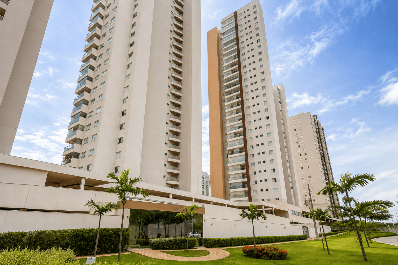 APARTAMENTO MOBILIÁDO DE 03 SUÍTES, JARDIM ATLÂNTICO.