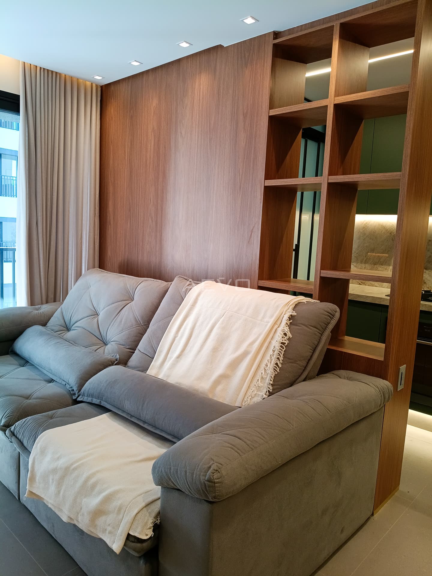 LUX OESTE DE 03 QUARTOS, SETOR OESTE.
