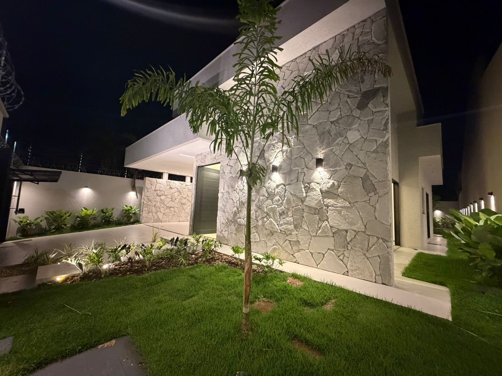 Casa - Jardim Atlântico