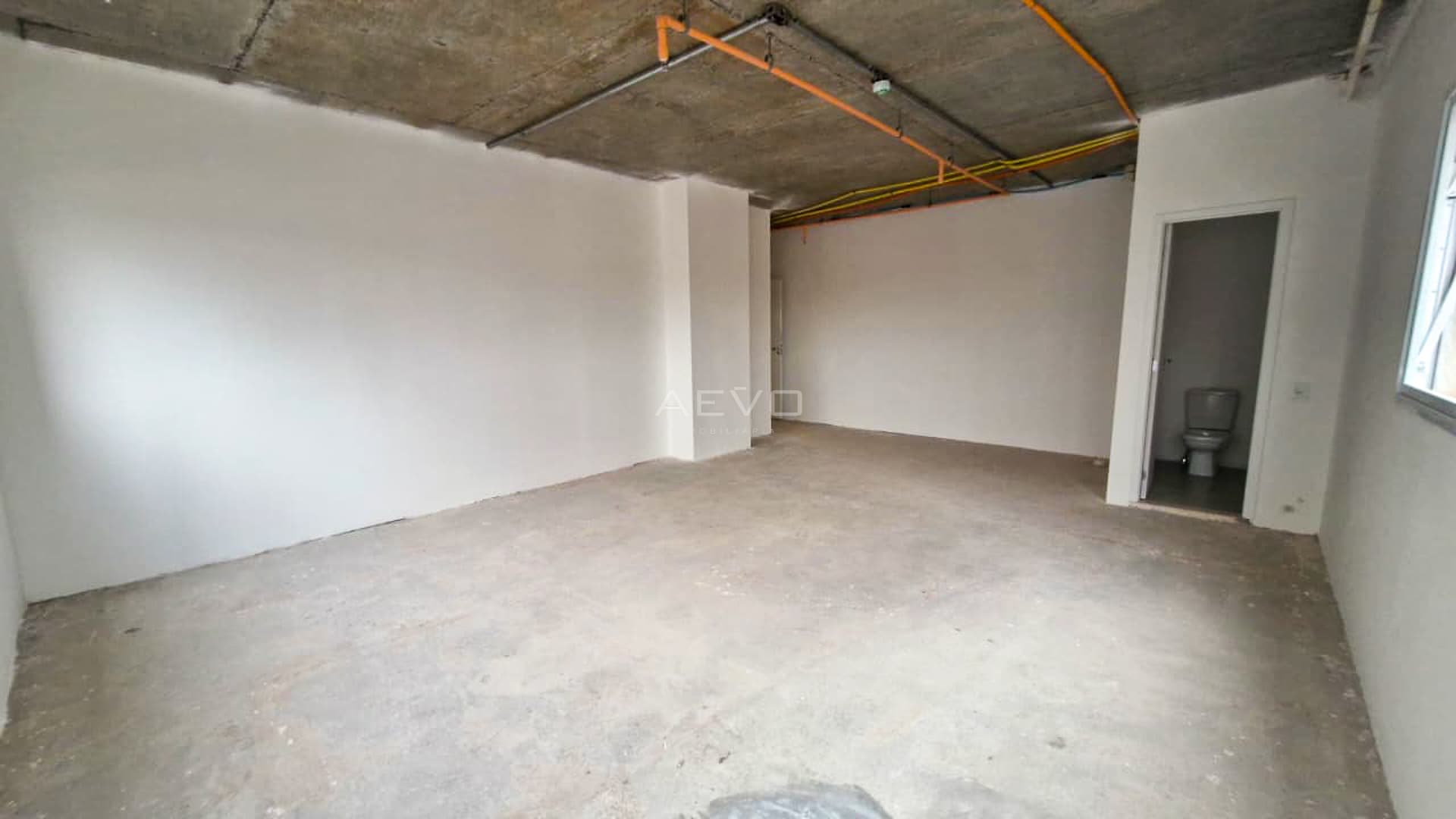 SALA COMERCIAL 44,12 m², METROPOLITAN BUENO.