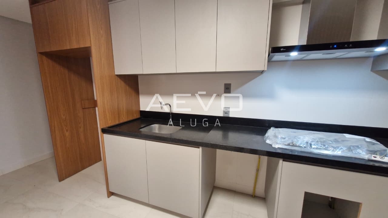 LUX OESTE DE 03 QUARTOS, SETOR OESTE.