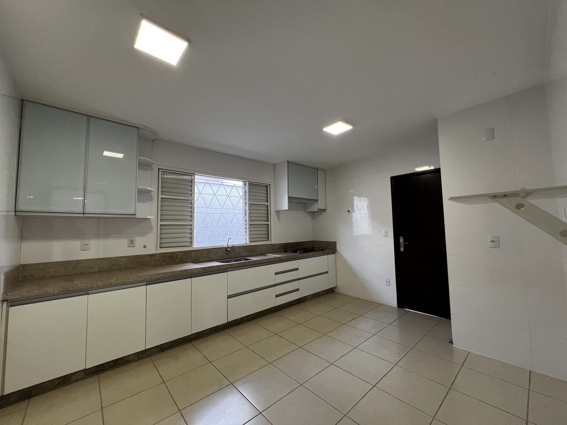 Casa - Jardim Atlântico