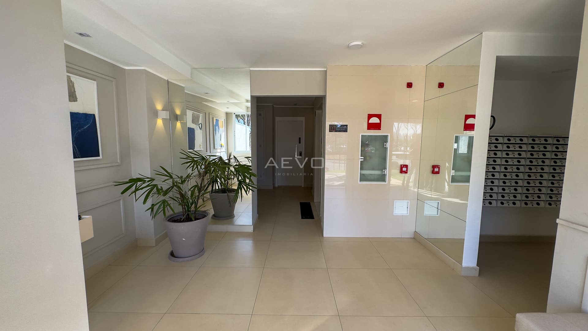 APARTAMENTO DE 02 QUARTOS, SETOR SUDOESTE.