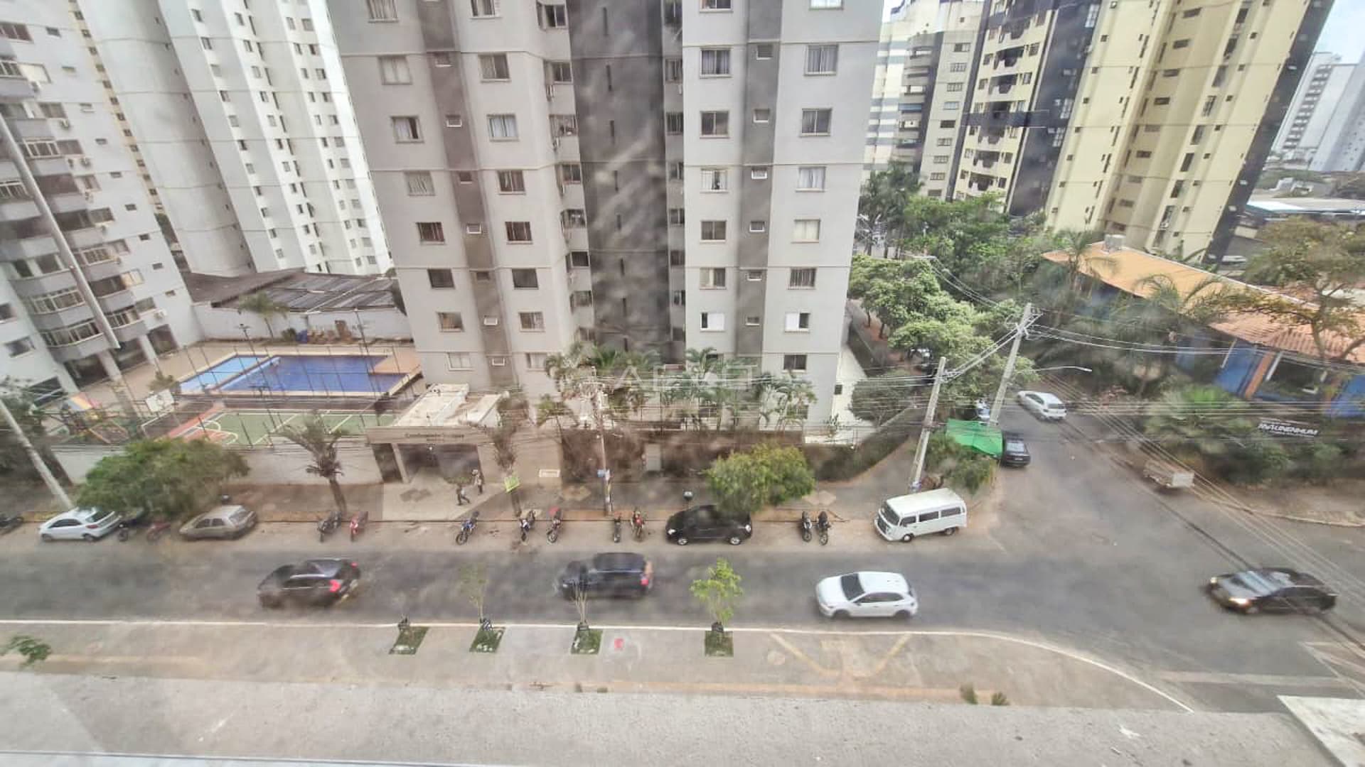 SALA COMERCIAL 43,50 m², METROPOLITAN BUENO.