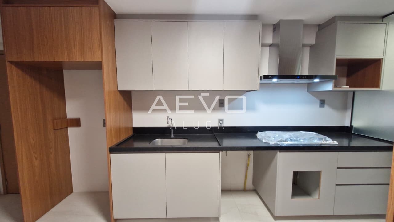 LUX OESTE DE 03 QUARTOS, SETOR OESTE.