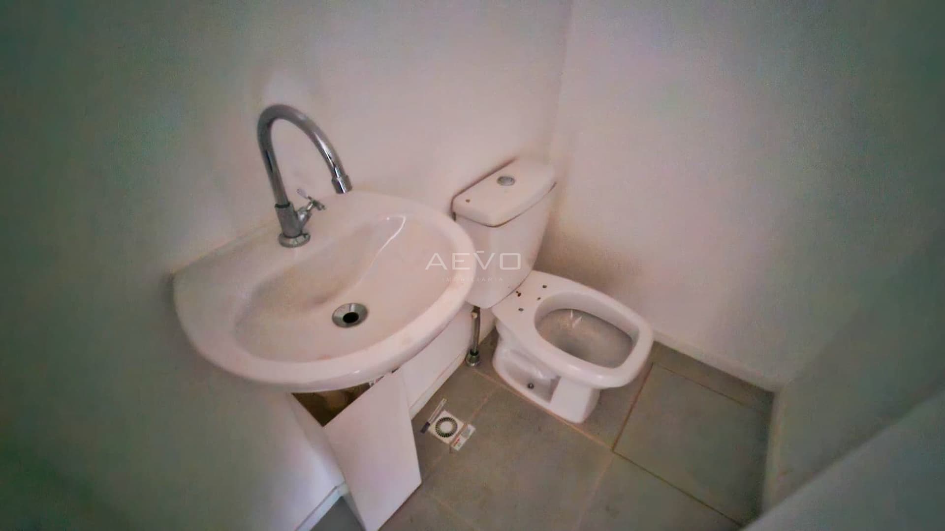 SALA COMERCIAL 43,01 m², METROPOLITAN BUENO.