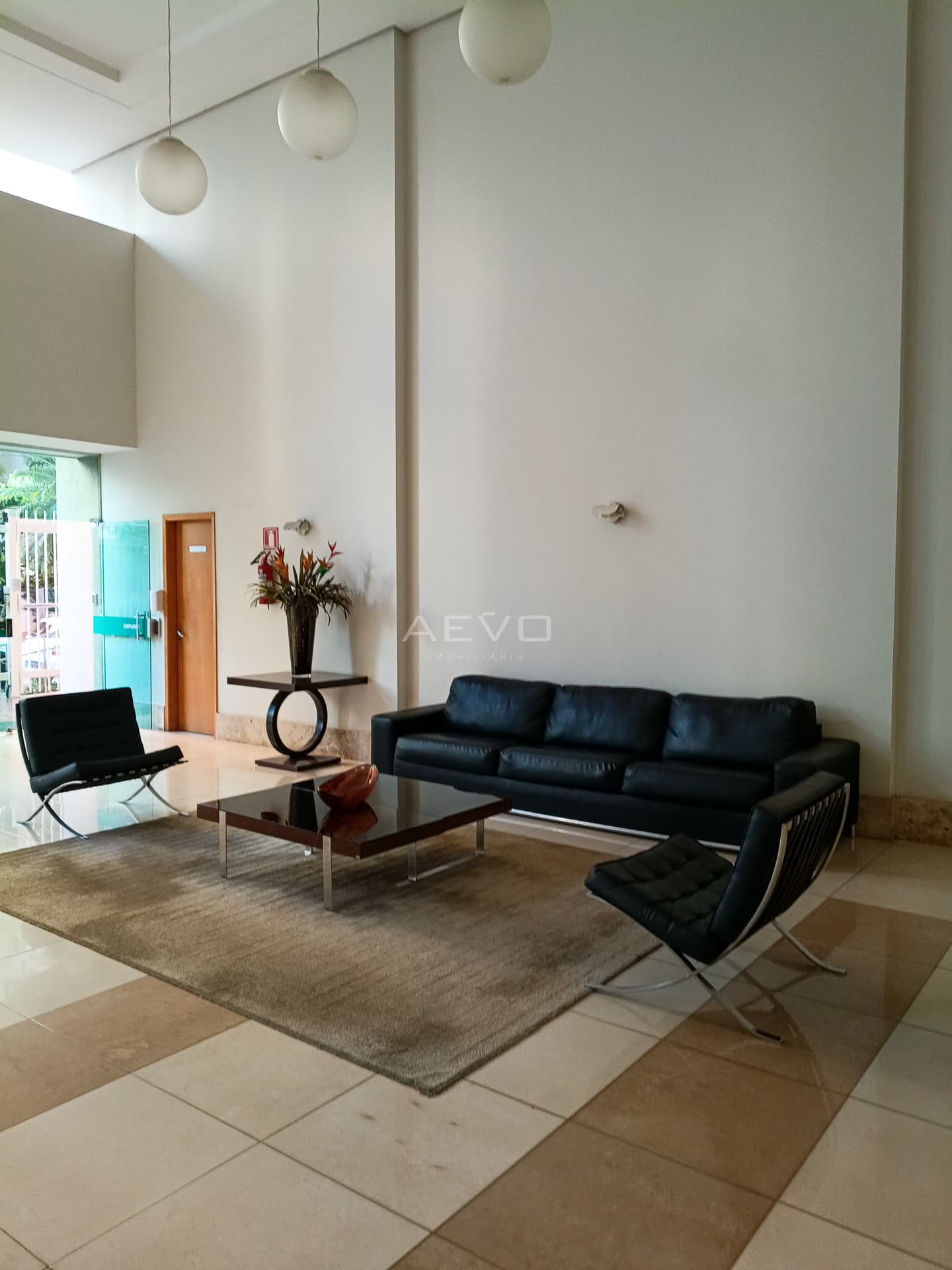 APARTAMENTO MOBILIADO 3 QUARTOS NO SETOR BUENO | 104 m² | 2 VAGAS