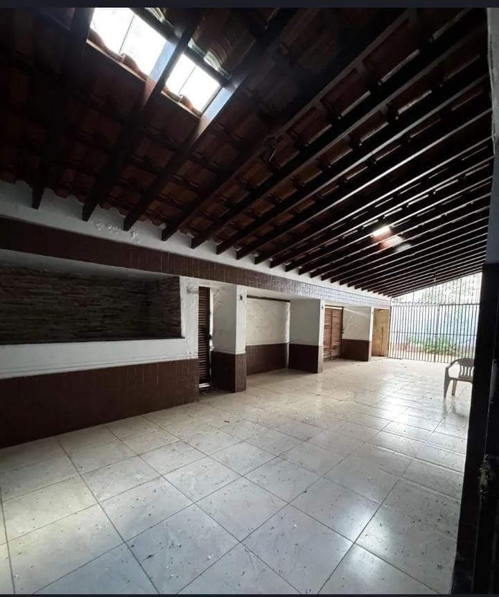 Sobrado - Setor Leste Universitário
